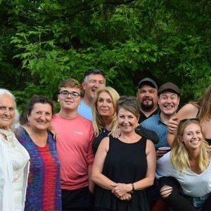 Meet your Posher, Gloria